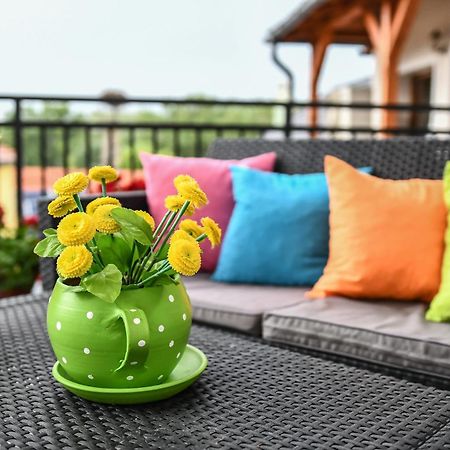 E-Vasko Panzio Borpince Bed & Breakfast Tokaj Bagian luar foto