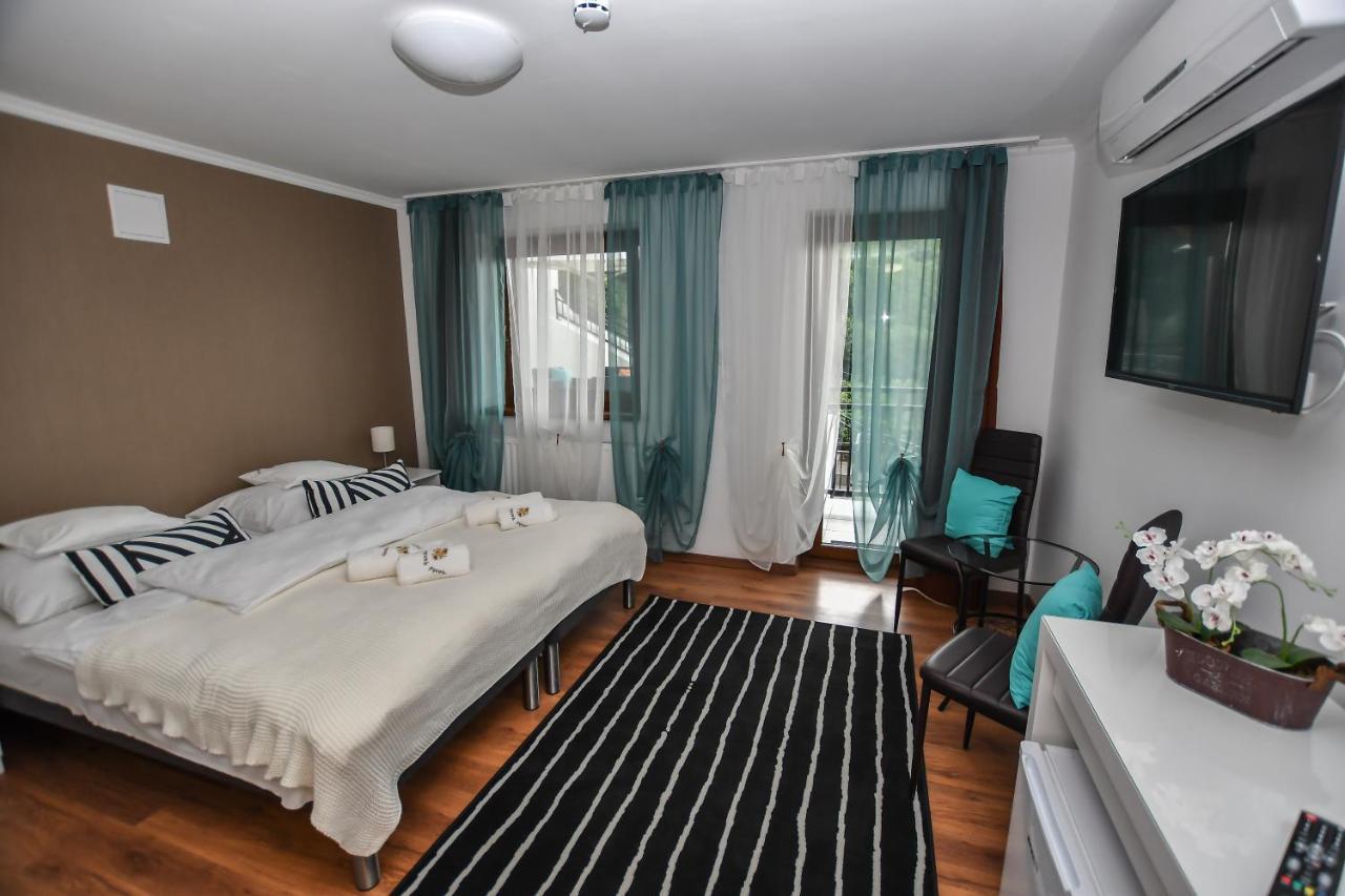 E-Vasko Panzio Borpince Bed & Breakfast Tokaj Bagian luar foto