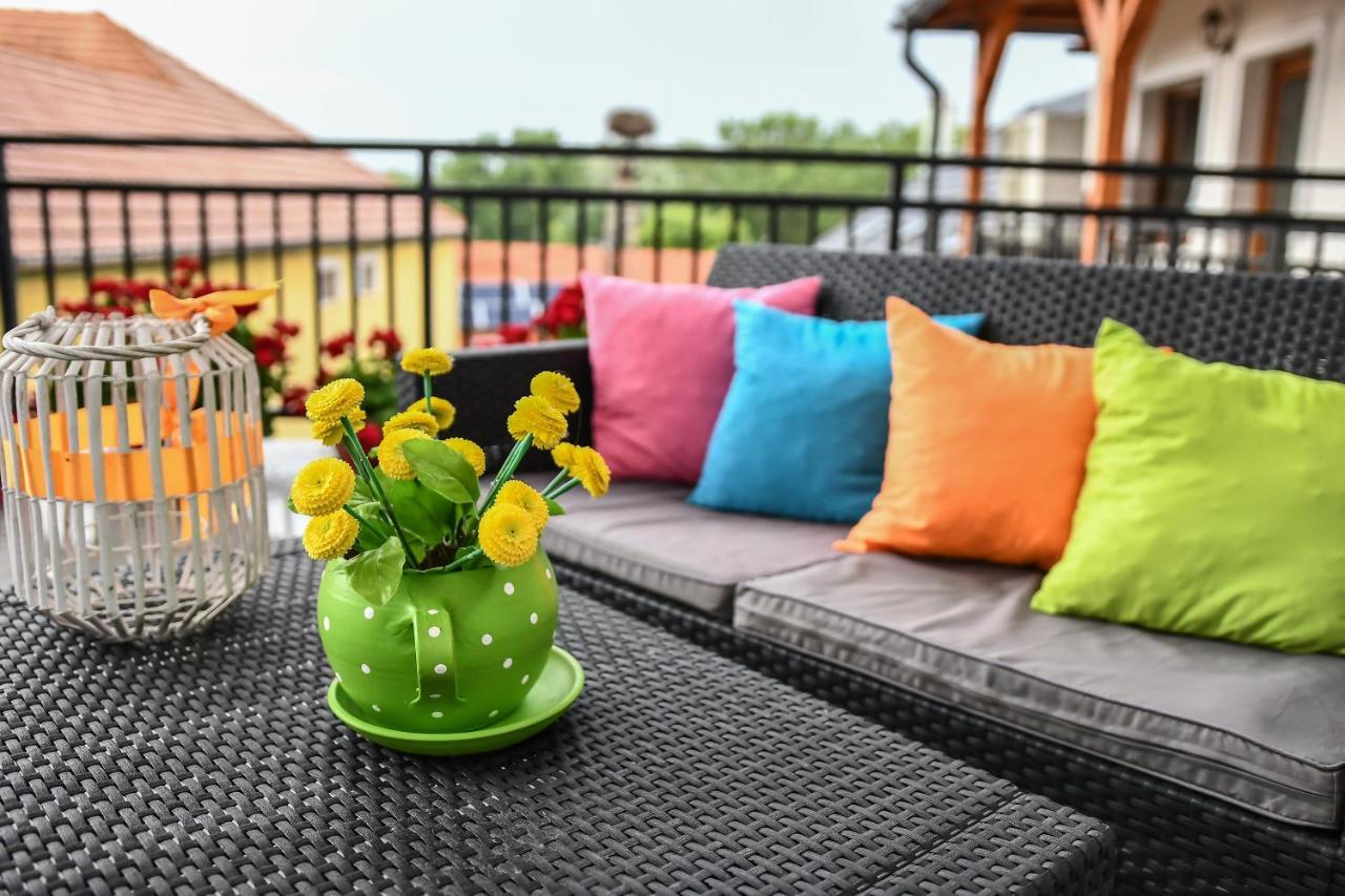 E-Vasko Panzio Borpince Bed & Breakfast Tokaj Bagian luar foto