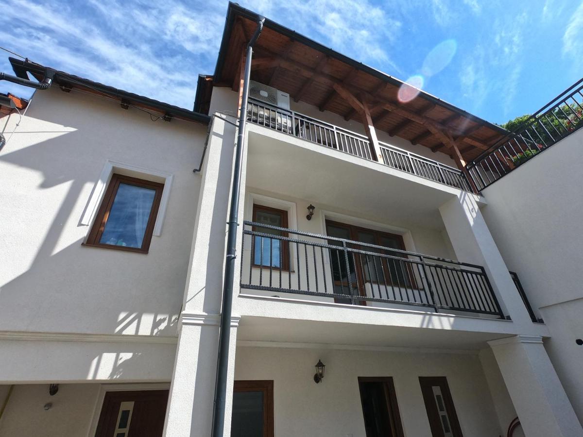 E-Vasko Panzio Borpince Bed & Breakfast Tokaj Bagian luar foto